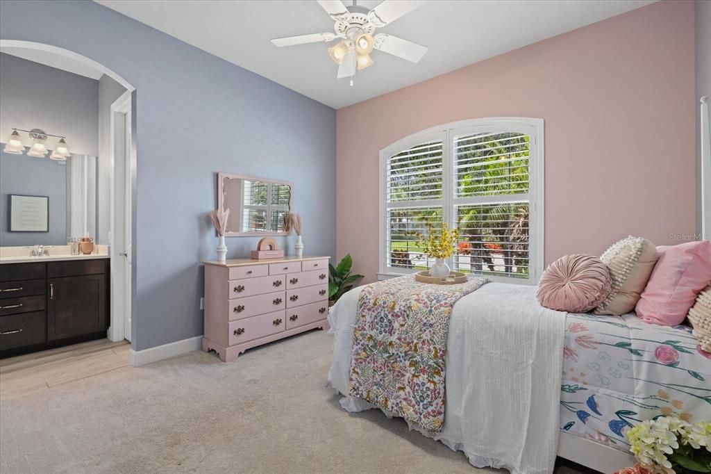 For Sale: $899,900 (4 beds, 2 baths, 3178 Square Feet)
