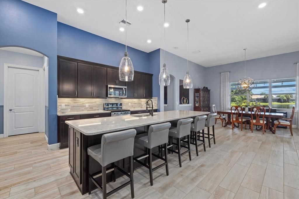 For Sale: $899,900 (4 beds, 2 baths, 3178 Square Feet)