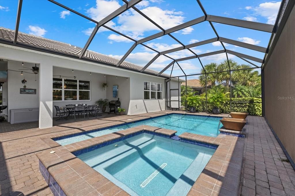 For Sale: $899,900 (4 beds, 2 baths, 3178 Square Feet)