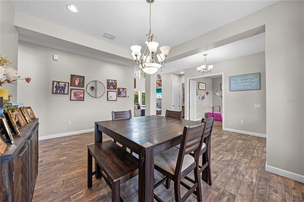 For Sale: $1,699,000 (4 beds, 4 baths, 3350 Square Feet)