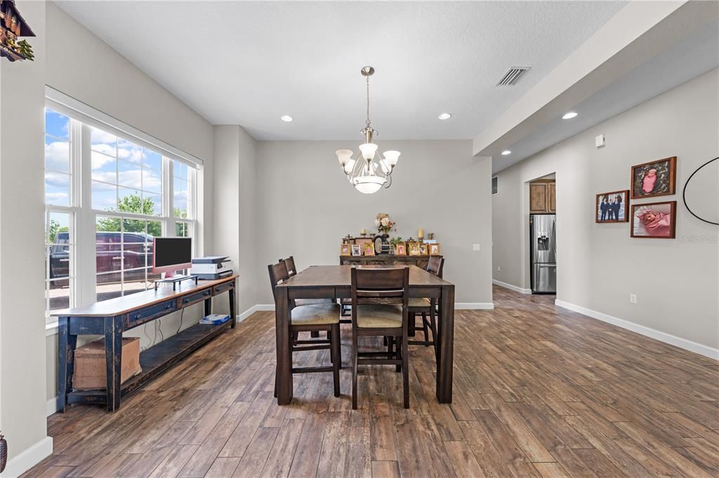 For Sale: $1,699,000 (4 beds, 4 baths, 3350 Square Feet)