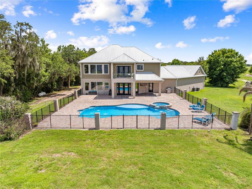 For Sale: $1,699,000 (4 beds, 4 baths, 3350 Square Feet)
