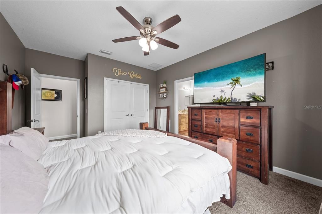 For Sale: $1,699,000 (4 beds, 4 baths, 3350 Square Feet)