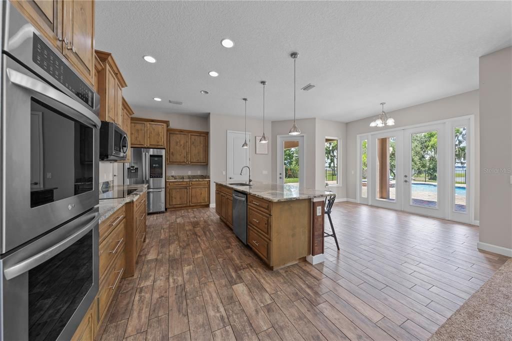 For Sale: $1,699,000 (4 beds, 4 baths, 3350 Square Feet)