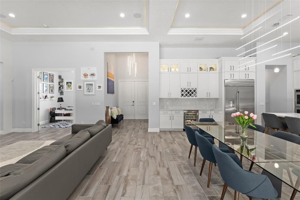 En Venta: $1,450,000 (4 camas, 3 baños, 3086 Pies cuadrados)