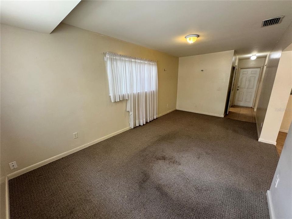 На продажу: $375,000 (3 спален, 1 ванн, 1318 Квадратных фут)