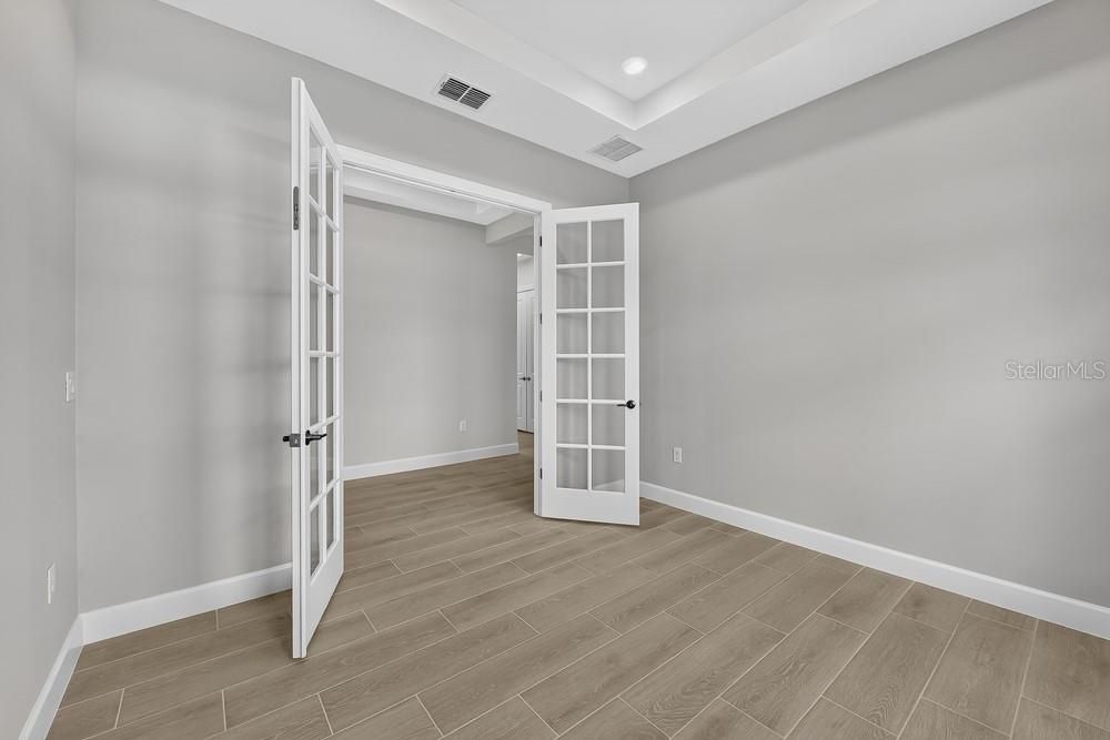 En Venta: $703,224 (3 camas, 3 baños, 2085 Pies cuadrados)