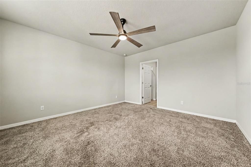 For Sale: $325,000 (4 beds, 2 baths, 2170 Square Feet)