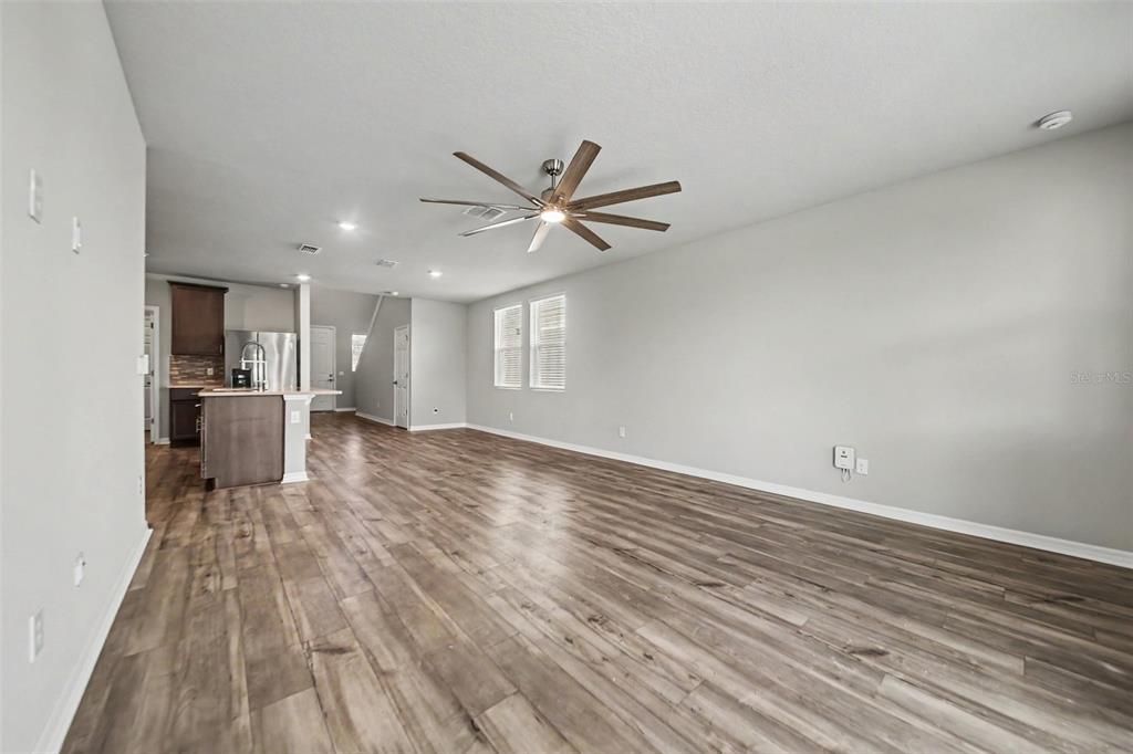 For Sale: $325,000 (4 beds, 2 baths, 2170 Square Feet)