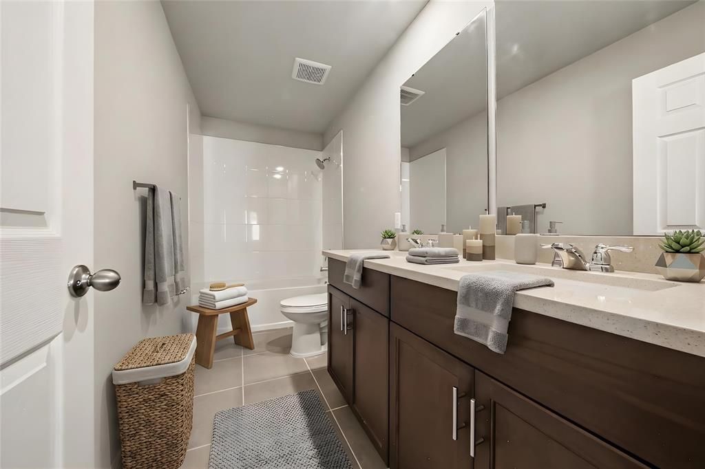 For Sale: $325,000 (4 beds, 2 baths, 2170 Square Feet)