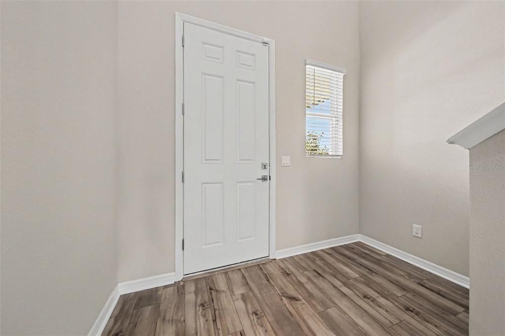 For Sale: $325,000 (4 beds, 2 baths, 2170 Square Feet)