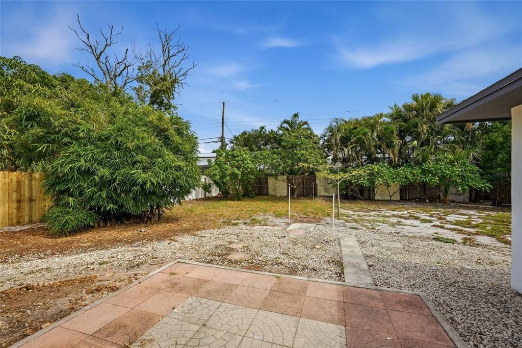 На продажу: $535,000 (4 спален, 2 ванн, 1959 Квадратных фут)
