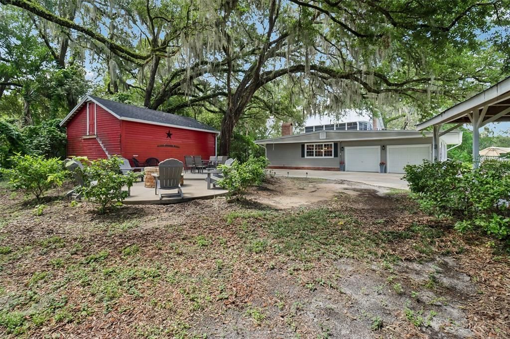 For Sale: $799,000 (5 beds, 2 baths, 3714 Square Feet)