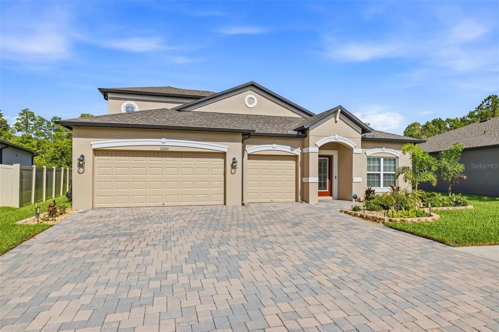 For Sale: $649,000 (5 beds, 4 baths, 3155 Square Feet)
