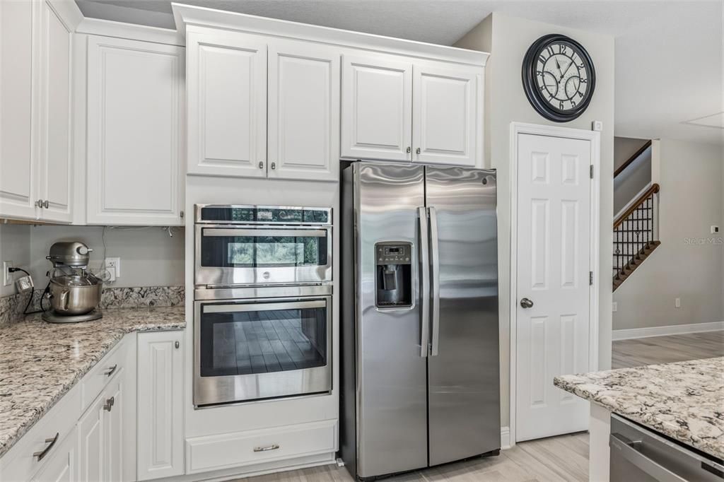 For Sale: $649,000 (5 beds, 4 baths, 3155 Square Feet)