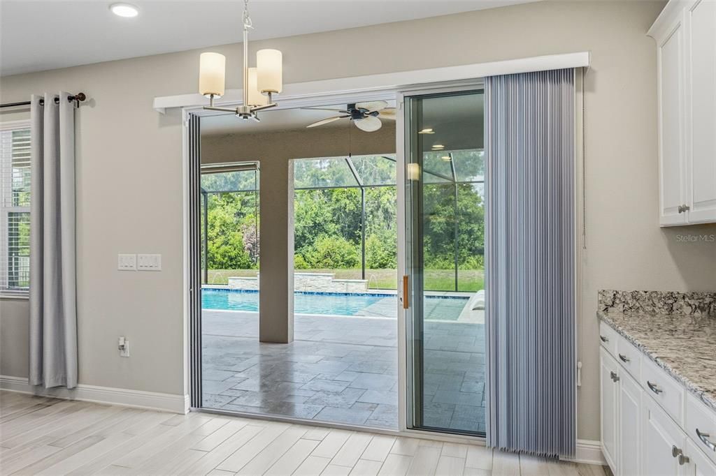 For Sale: $649,000 (5 beds, 4 baths, 3155 Square Feet)