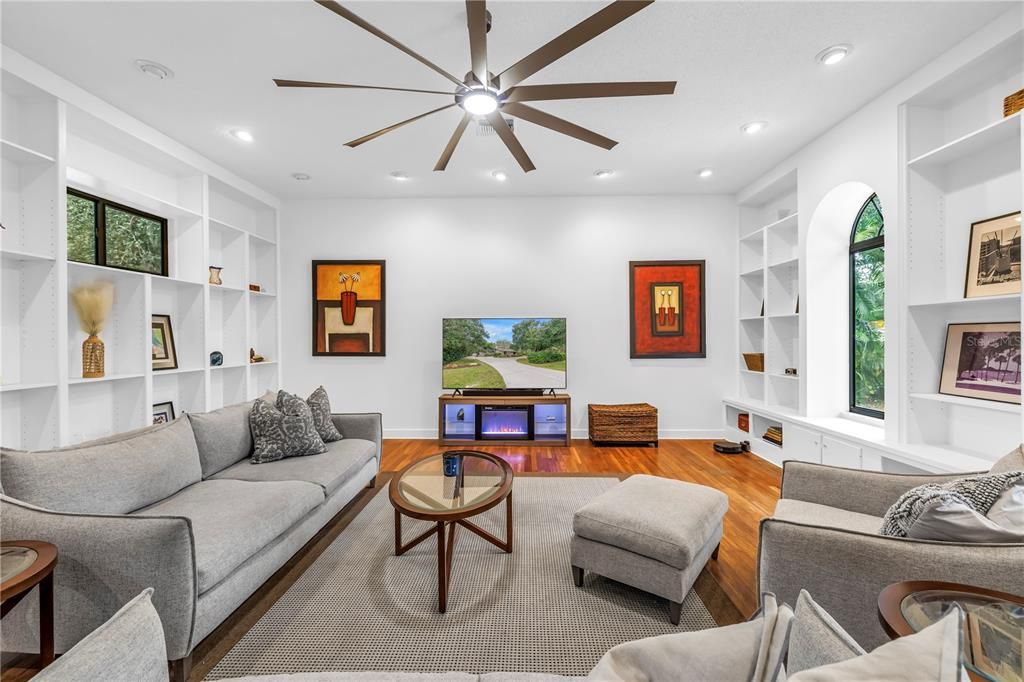 En Venta: $1,249,000 (4 camas, 3 baños, 3488 Pies cuadrados)