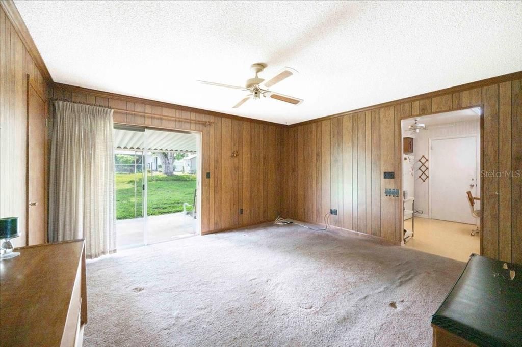 For Sale: $280,000 (3 beds, 2 baths, 1333 Square Feet)