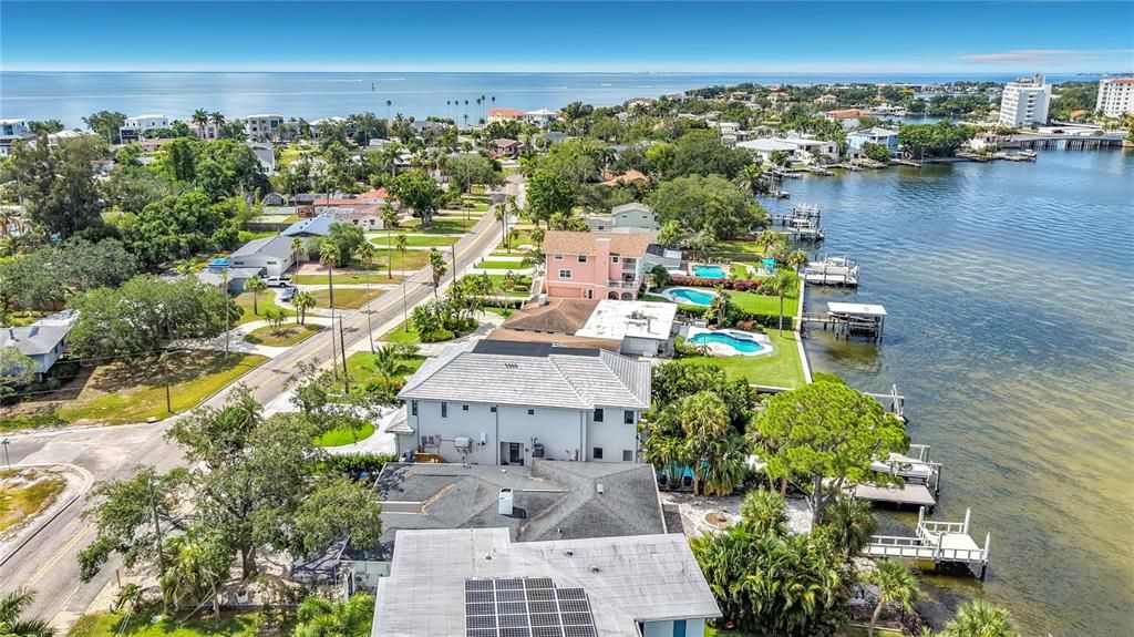 For Sale: $1,250,000 (3 beds, 3 baths, 2201 Square Feet)