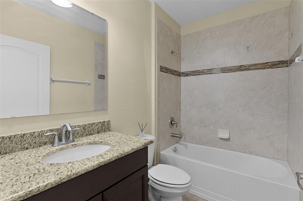 En Venta: $354,900 (3 camas, 2 baños, 1776 Pies cuadrados)