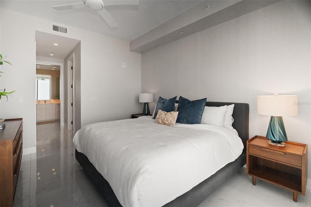 For Sale: $1,795,000 (2 beds, 2 baths, 1522 Square Feet)