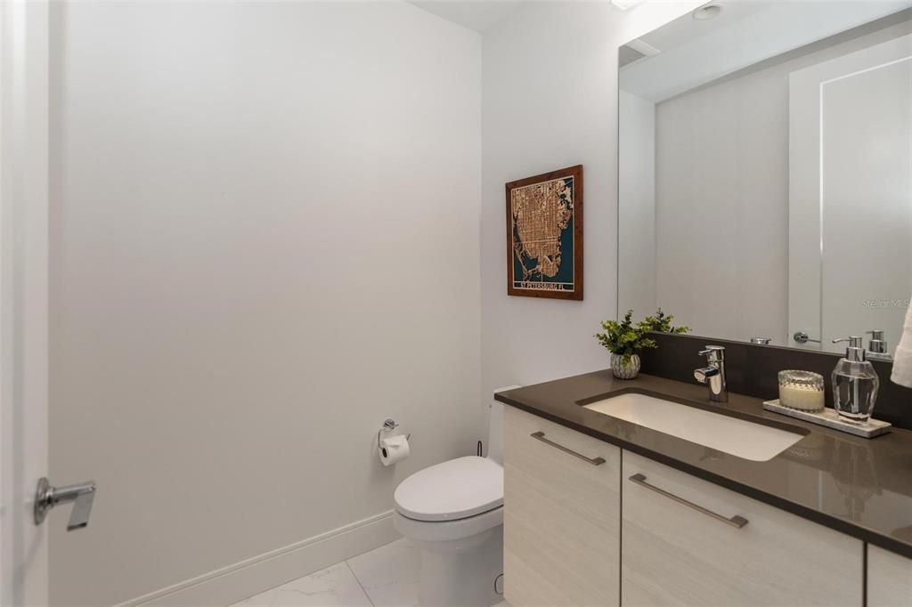 For Sale: $1,795,000 (2 beds, 2 baths, 1522 Square Feet)