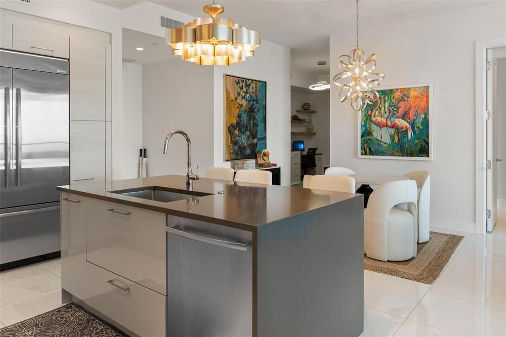 For Sale: $1,795,000 (2 beds, 2 baths, 1522 Square Feet)