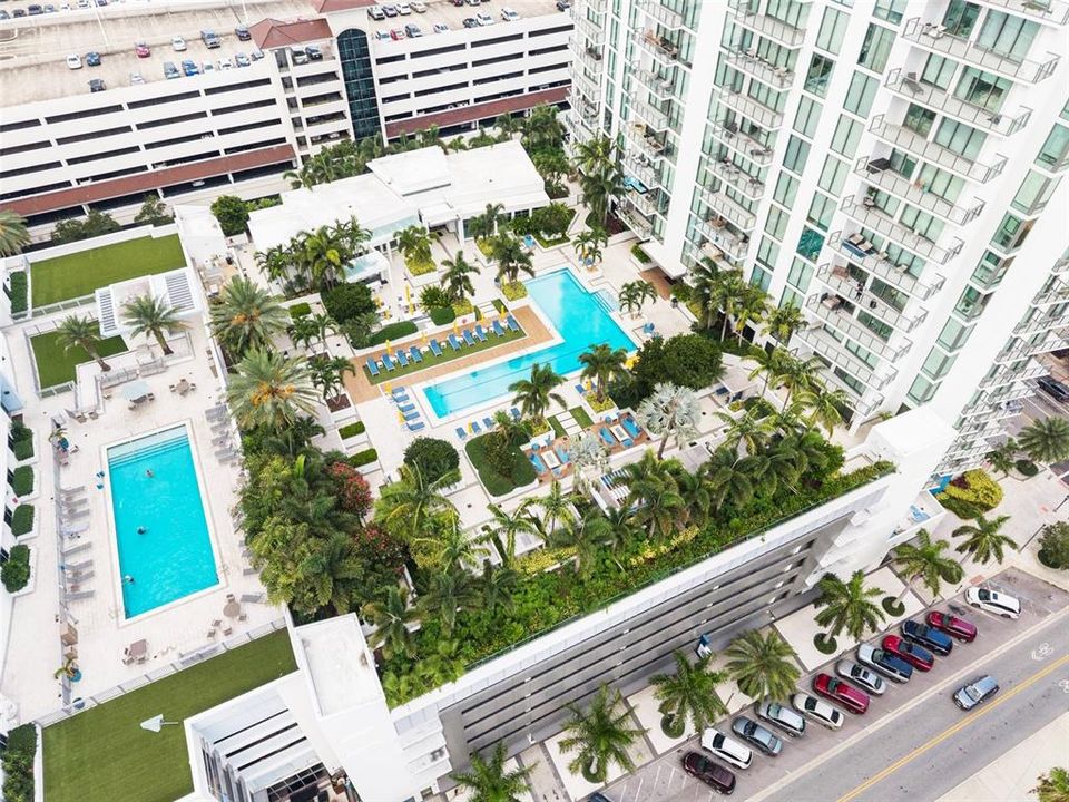 For Sale: $1,795,000 (2 beds, 2 baths, 1522 Square Feet)