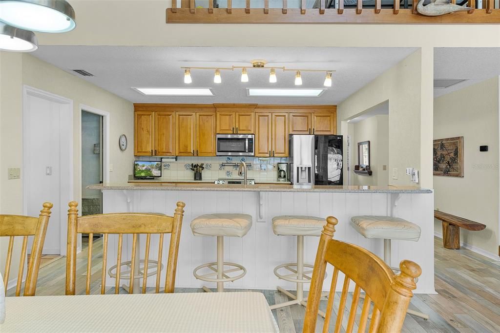 En Venta: $899,900 (3 camas, 2 baños, 2606 Pies cuadrados)