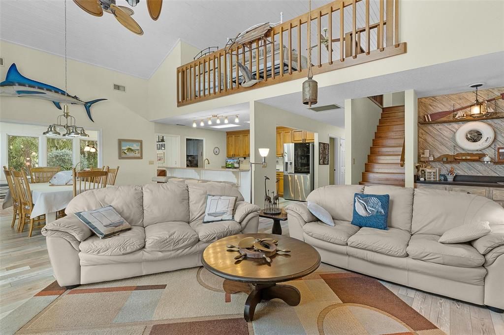 En Venta: $899,900 (3 camas, 2 baños, 2606 Pies cuadrados)