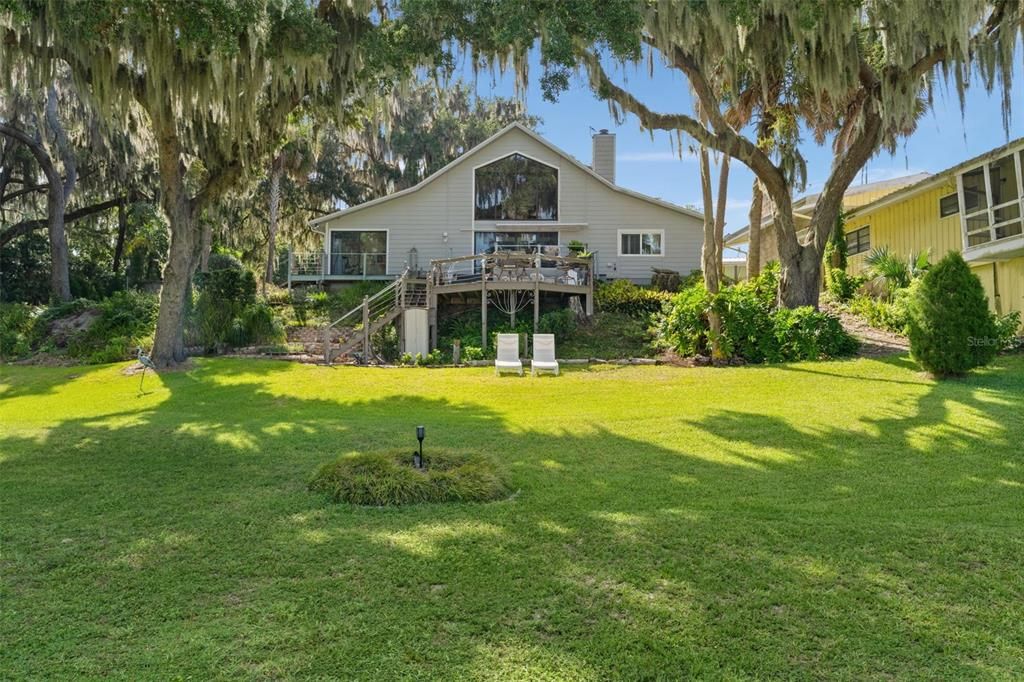 En Venta: $899,900 (3 camas, 2 baños, 2606 Pies cuadrados)