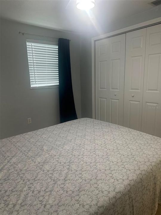 For Sale: $190,000 (2 beds, 1 baths, 864 Square Feet)