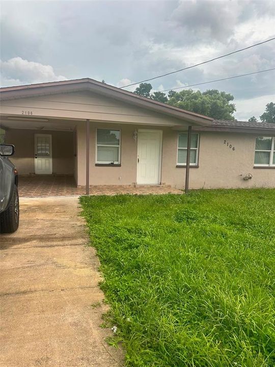 For Sale: $190,000 (2 beds, 1 baths, 864 Square Feet)