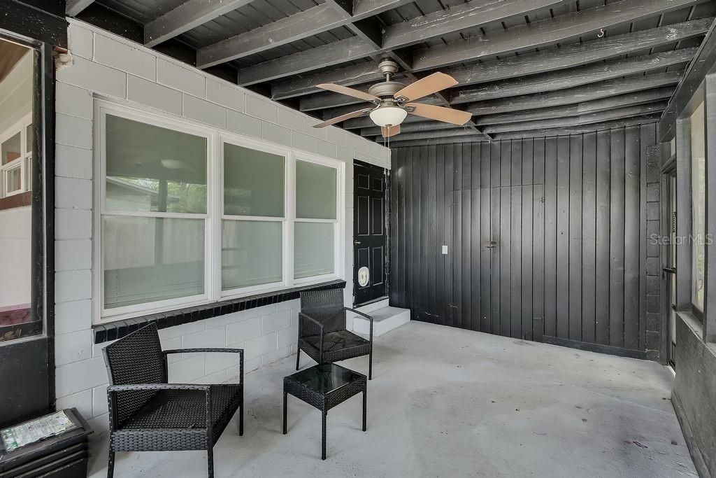 For Sale: $269,900 (3 beds, 1 baths, 1054 Square Feet)