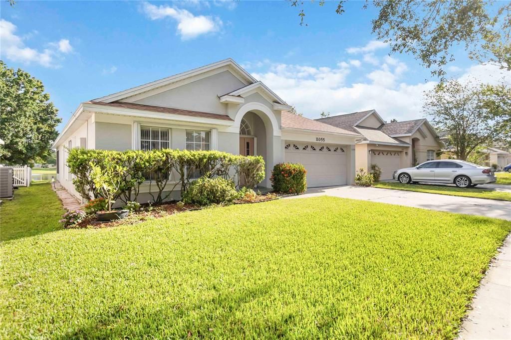 For Rent: $2,800 (4 beds, 2 baths, 1875 Square Feet)