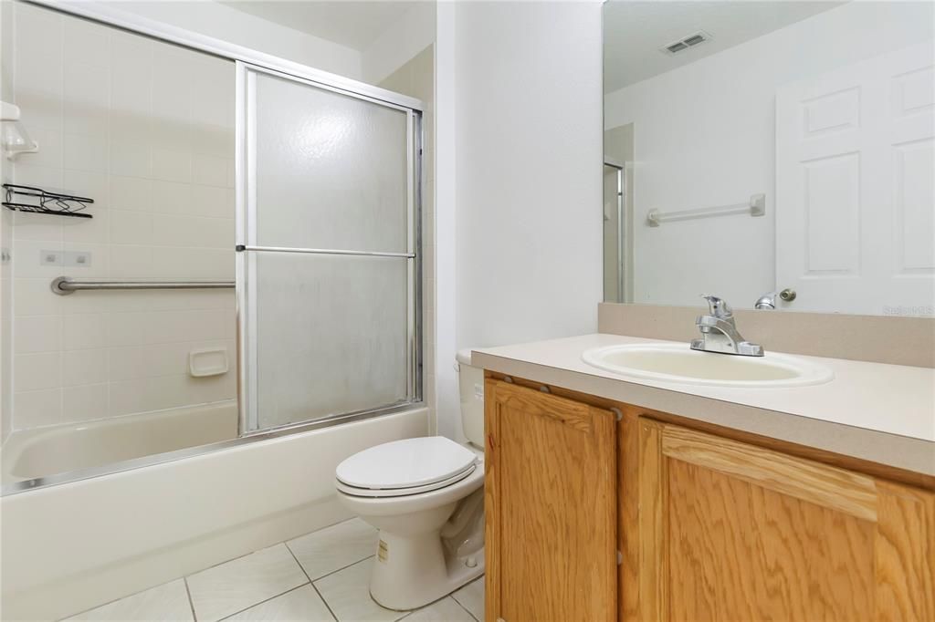 For Rent: $2,800 (4 beds, 2 baths, 1875 Square Feet)