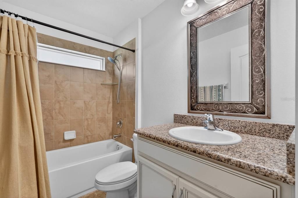 En Venta: $514,900 (4 camas, 3 baños, 2465 Pies cuadrados)