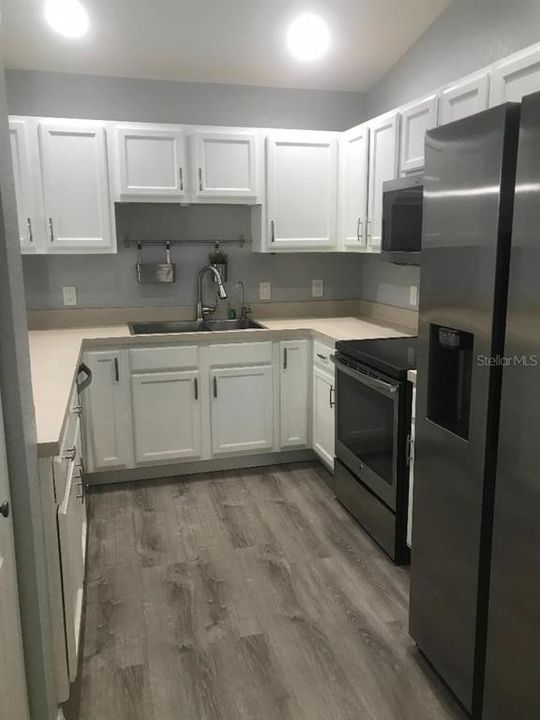 В аренду: $2,000 (2 спален, 2 ванн, 1122 Квадратных фут)