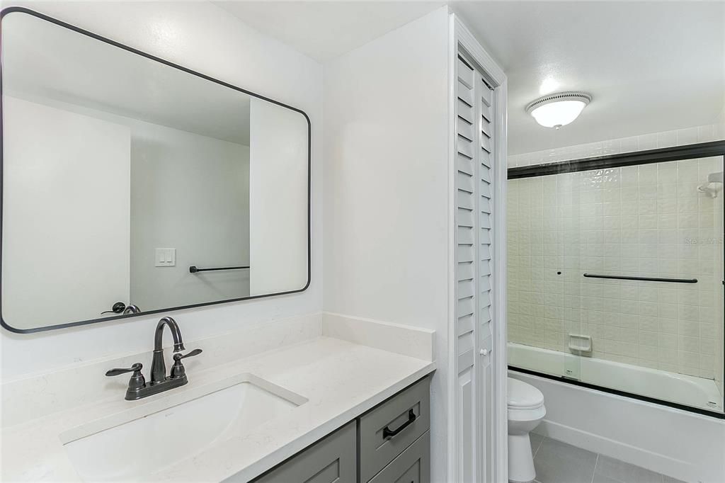 For Sale: $230,000 (2 beds, 2 baths, 1285 Square Feet)