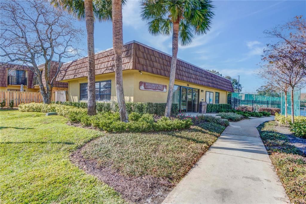 For Sale: $230,000 (2 beds, 2 baths, 1285 Square Feet)