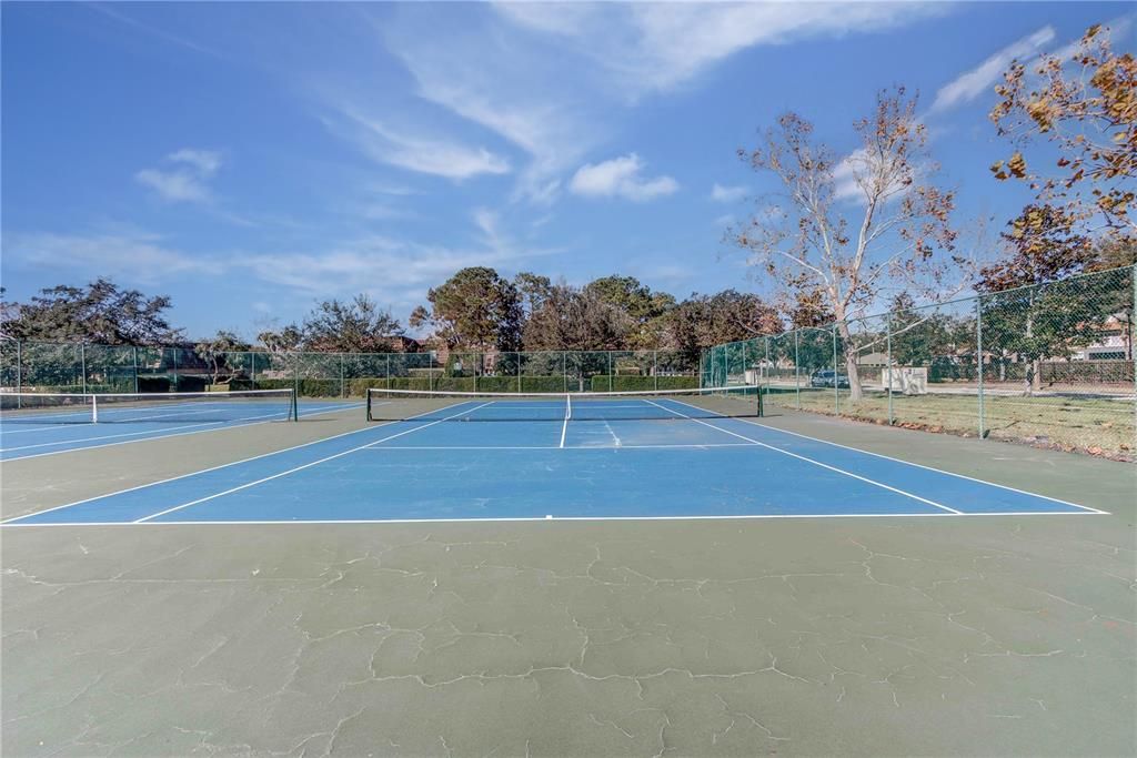 For Sale: $230,000 (2 beds, 2 baths, 1285 Square Feet)