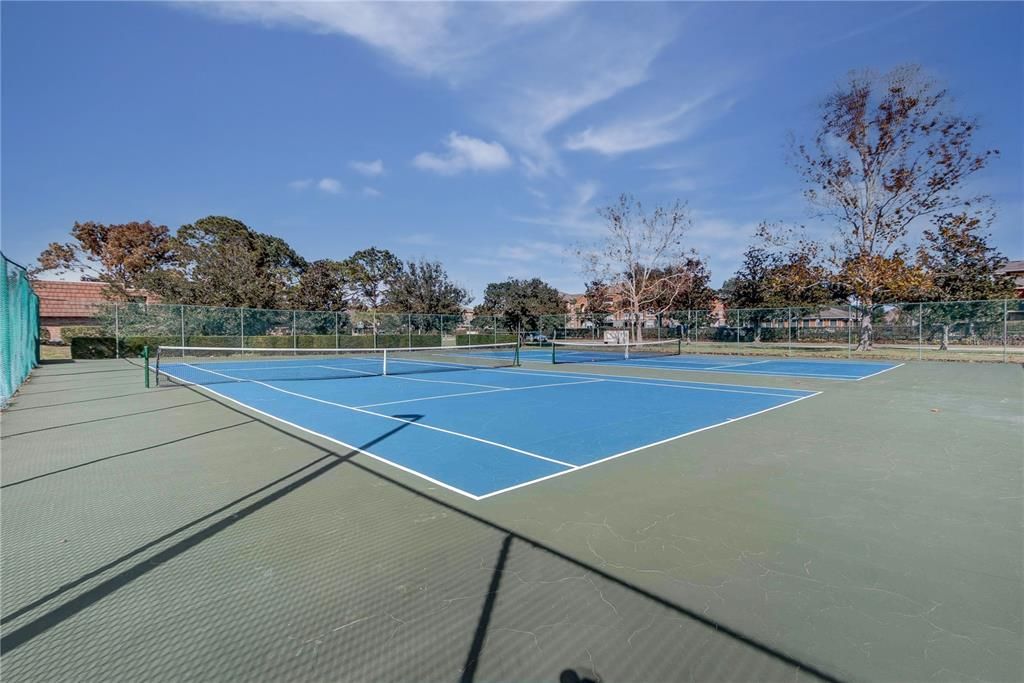 For Sale: $230,000 (2 beds, 2 baths, 1285 Square Feet)