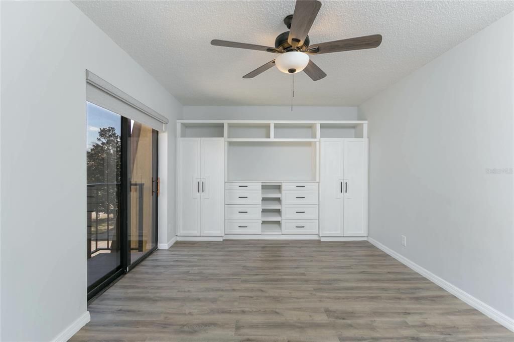 For Sale: $230,000 (2 beds, 2 baths, 1285 Square Feet)