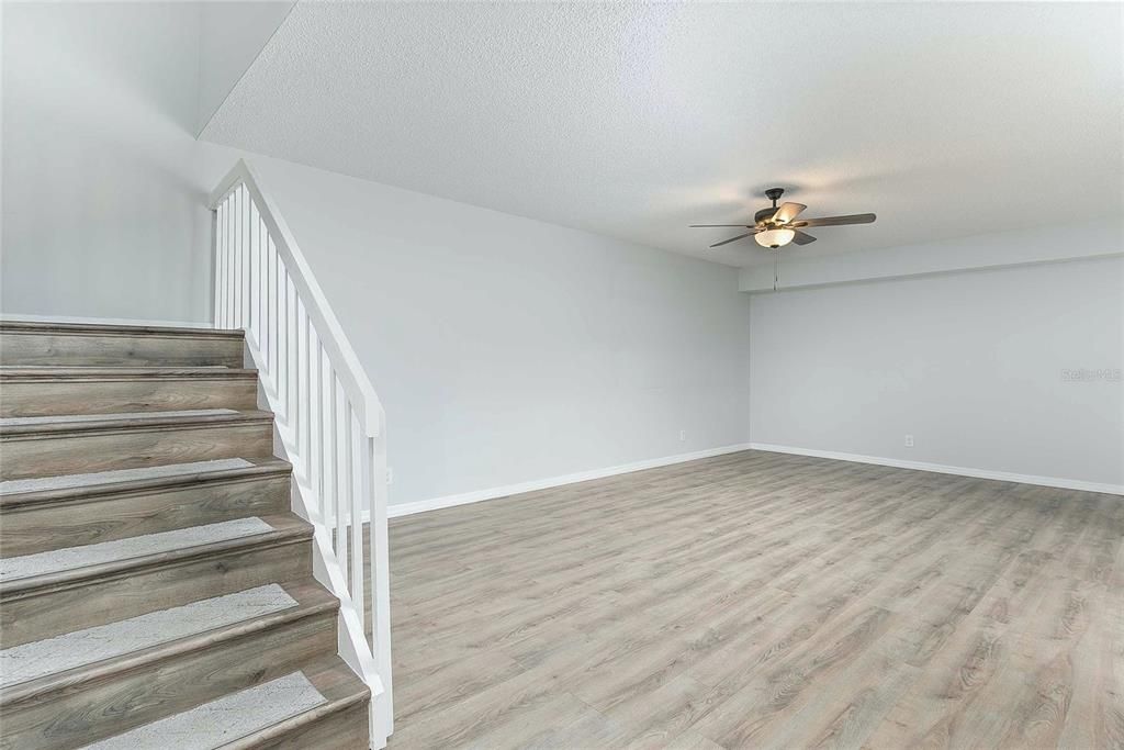 For Sale: $230,000 (2 beds, 2 baths, 1285 Square Feet)