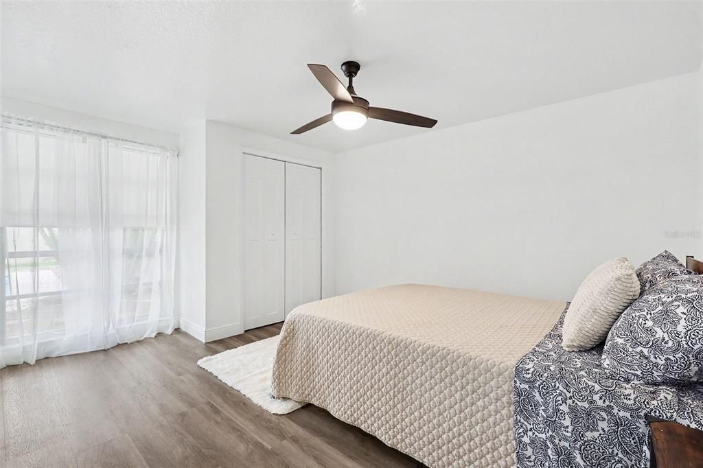 En Venta: $449,900 (3 camas, 2 baños, 988 Pies cuadrados)