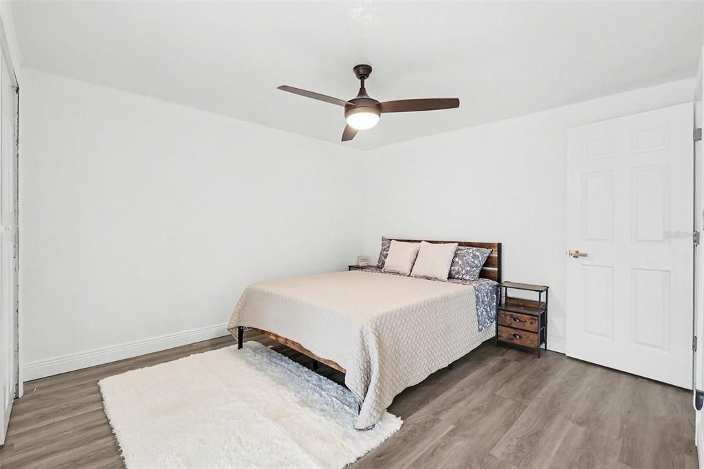 En Venta: $449,900 (3 camas, 2 baños, 988 Pies cuadrados)