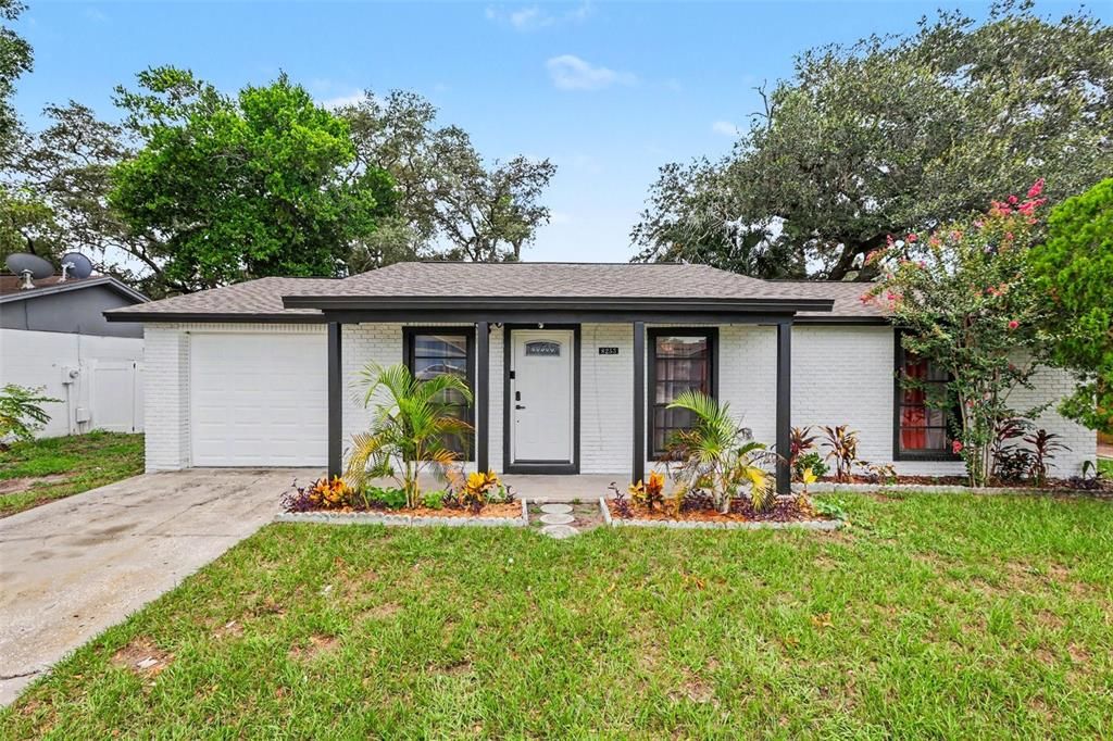 En Venta: $449,900 (3 camas, 2 baños, 988 Pies cuadrados)