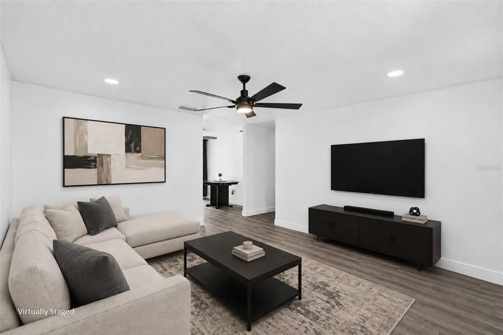 En Venta: $449,900 (3 camas, 2 baños, 988 Pies cuadrados)
