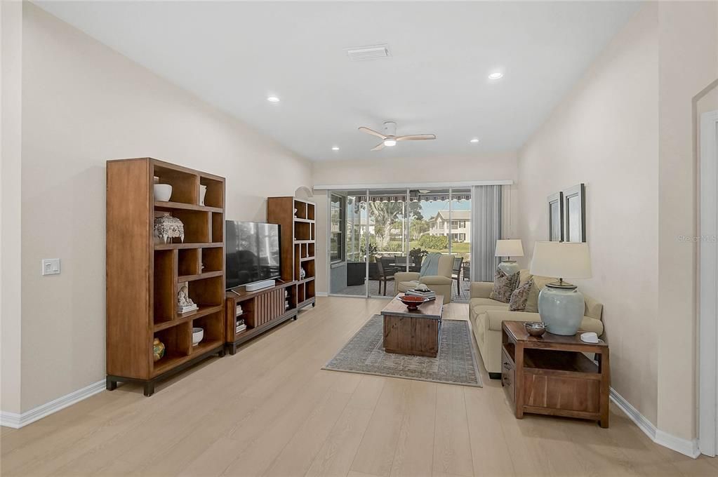 Active With Contract: $449,000 (3 beds, 3 baths, 2216 Square Feet)