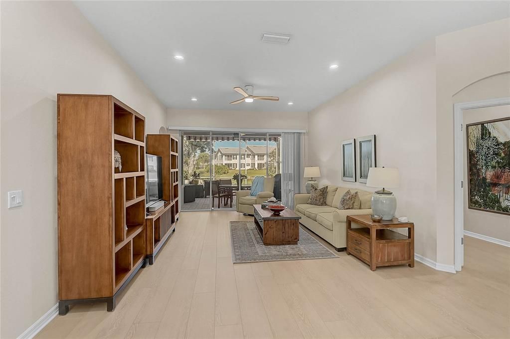 Active With Contract: $449,000 (3 beds, 3 baths, 2216 Square Feet)